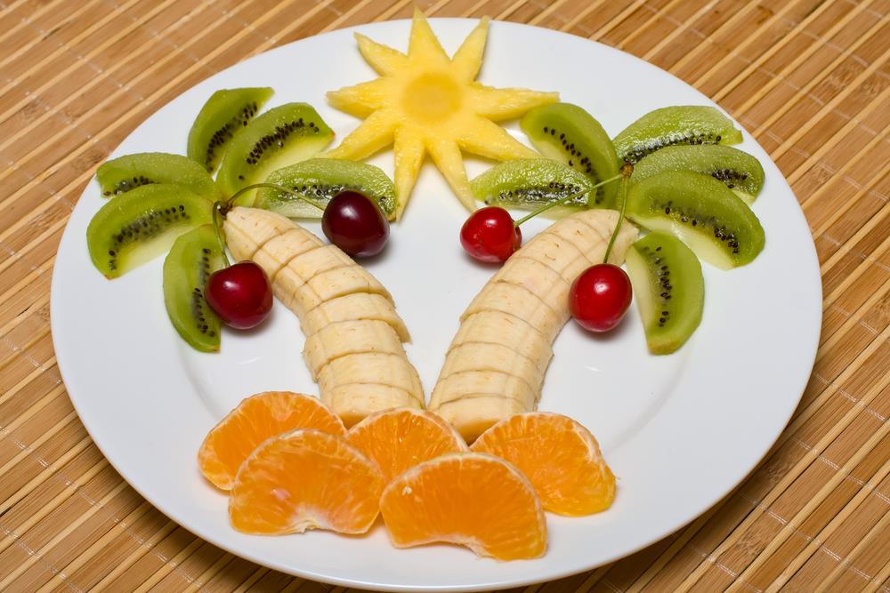 What are some creative snacks for children?